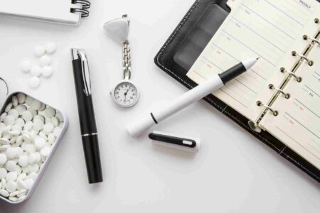 Penna in plastica con torcia ad 1 luce LED